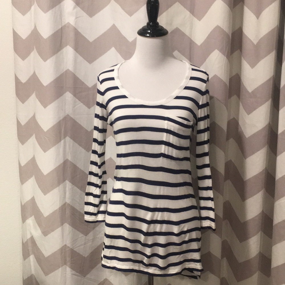 CAbi New stripe tee size small